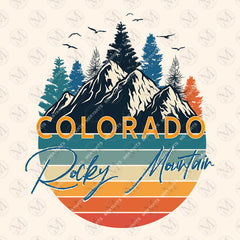 Colorado Retro Vintage Mountains Nature Hiking T-Shirt