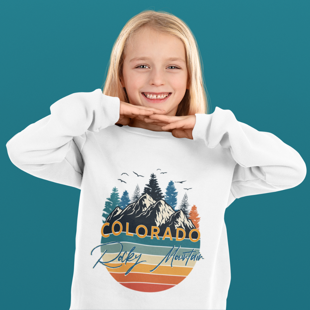 Colorado Retro Vintage Mountains Nature Hiking Crewneck Sweatshirt